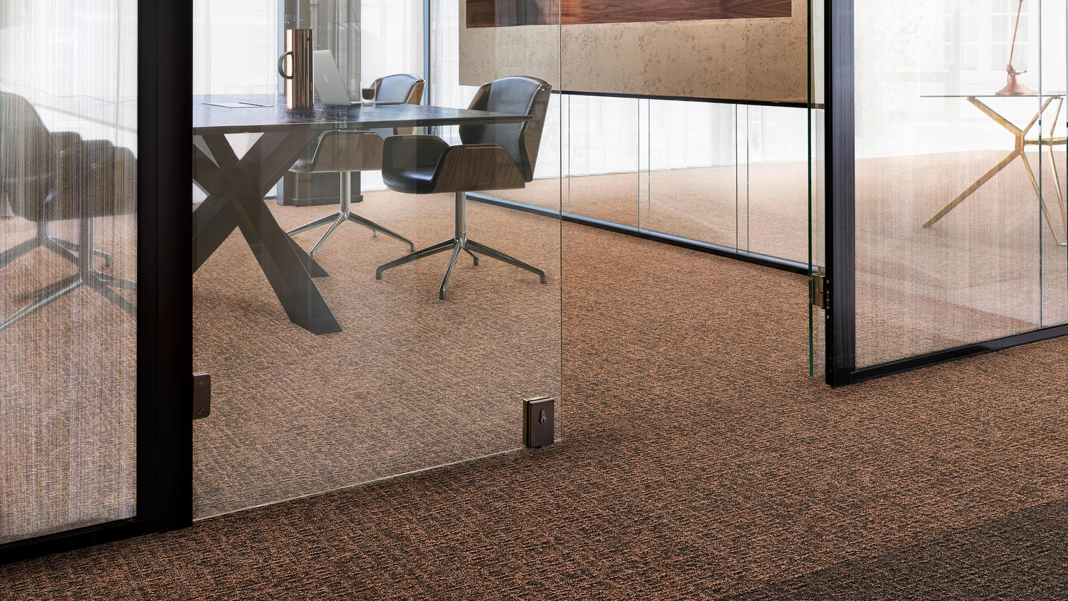 TARKETT DESSO METALLIC SHADES